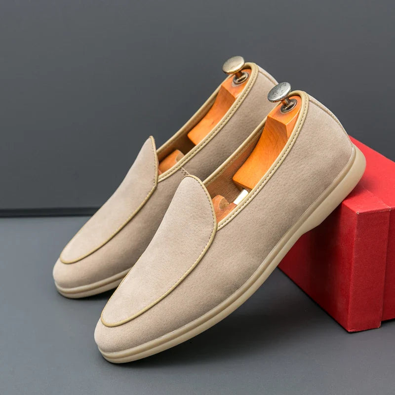 Elegante Wildleder-Slipper