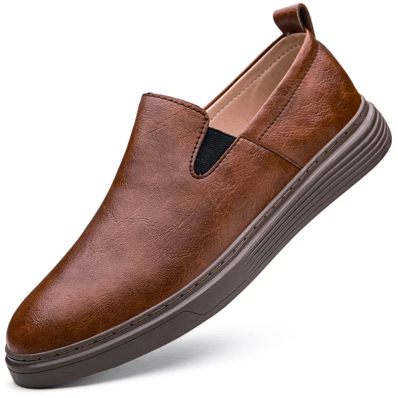 Slip-On-Schuhe aus Leder