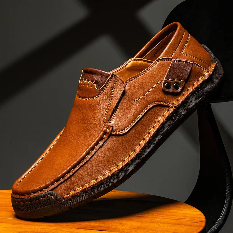 Sapatos masculinos de couro