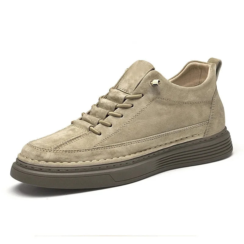 Sapatos de couro elegantes