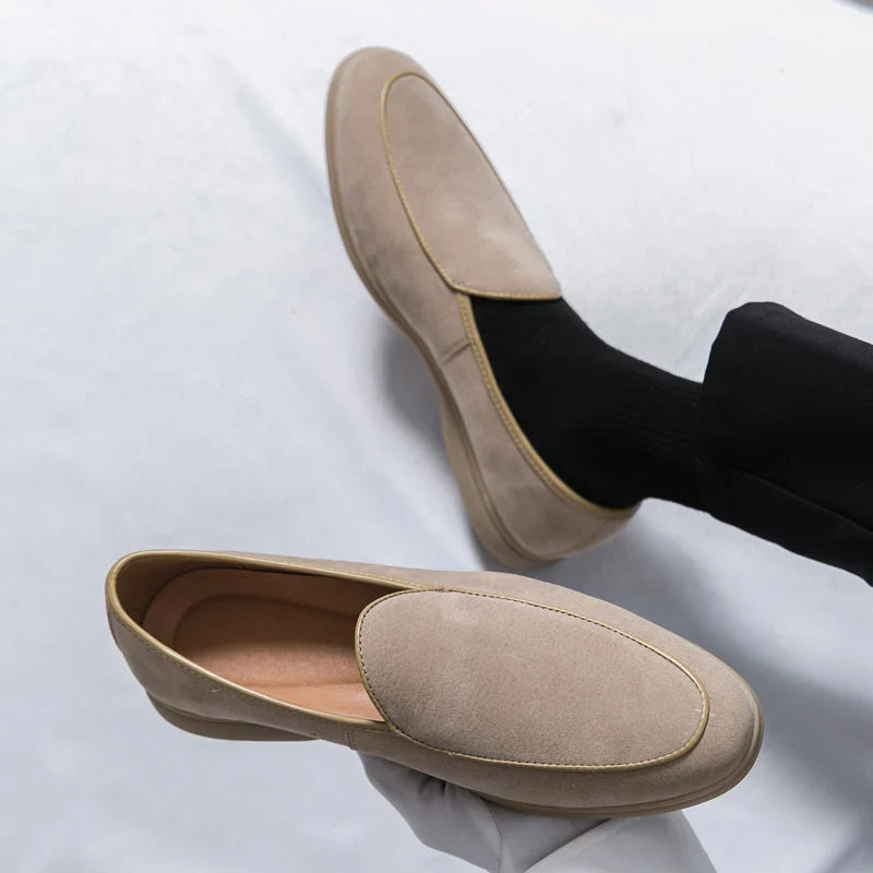 Elegante Wildleder-Slipper