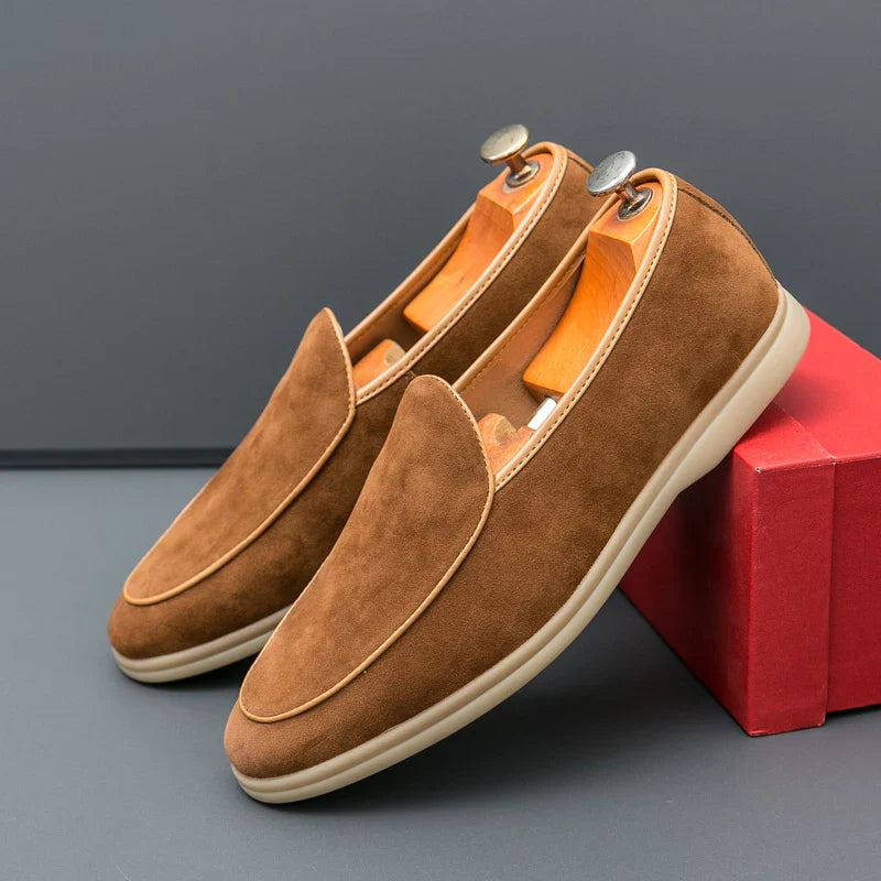 Elegante Wildleder-Slipper