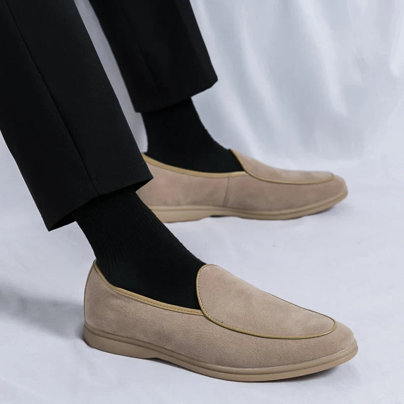 Elegante Wildleder-Slipper