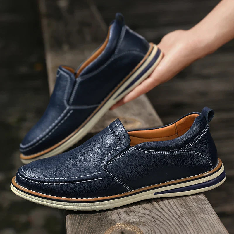 Sapatos de couro chiques